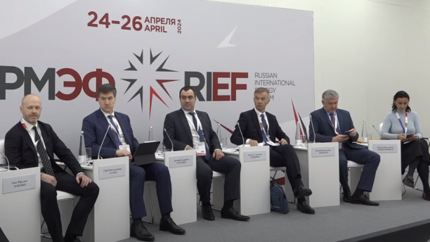  «ЭПР» разместила запись сессии «Дифференцированные тарифы в электроэнергетике: риски и возможности» на своем ютуб-канале 