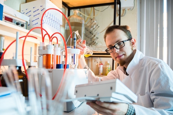 Российские учёные создали дешёвый катализатор для переработки нефти