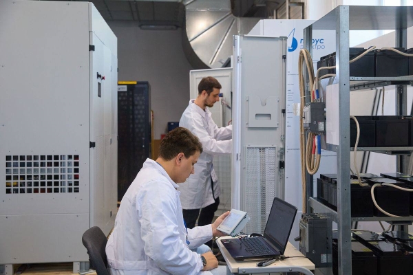 Инвертор для солнечных электростанций разработали в России