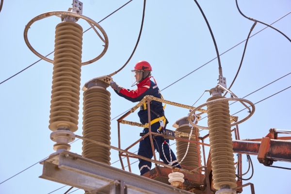 «Россети Ленэнерго» приняли на обслуживание более 800 км сетей в 2025 году
