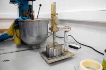 Первые пробы золы-уноса Красноярской ТЭЦ-3 и Приморской ГРЭС проверили в лаборатории СибИАЦ 