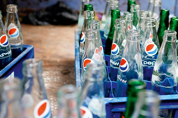 Pepsi без газа и Shell с чистой нефтью