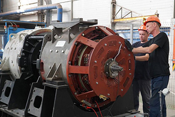 «ТМХ-Электротех» с конца октября начнет выпускать тяговые генераторы ГПП-840 для маневровых тепловозов