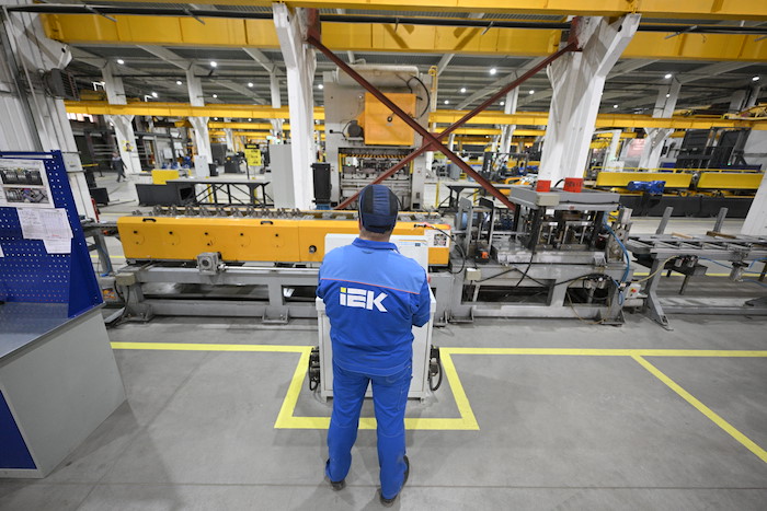 IEK GROUP публикует финансовые результаты за 2025 год: выручка увеличилась на 9,4%