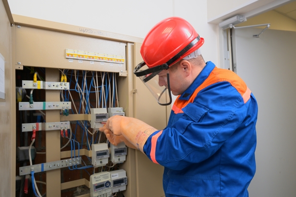 ПСК бесплатно заменит счётчики электроэнергии в Петербурге