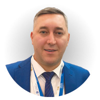 Олег ЯКУШЕНКО