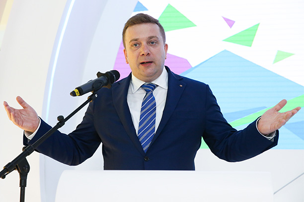 Александр Стуглев