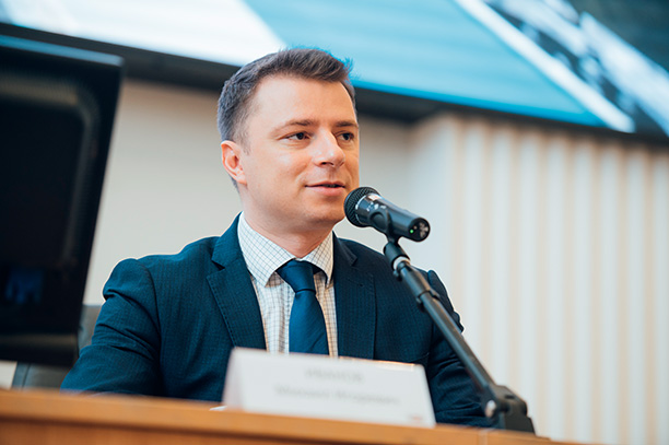 Михаил Иванов