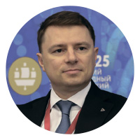 Михаил ИВАНОВ