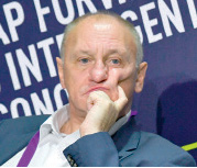 Александр Аузан