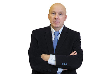 Пробить стеклянный потолок: Валерий Пресняков - о гендерном неравенстве в энергетике